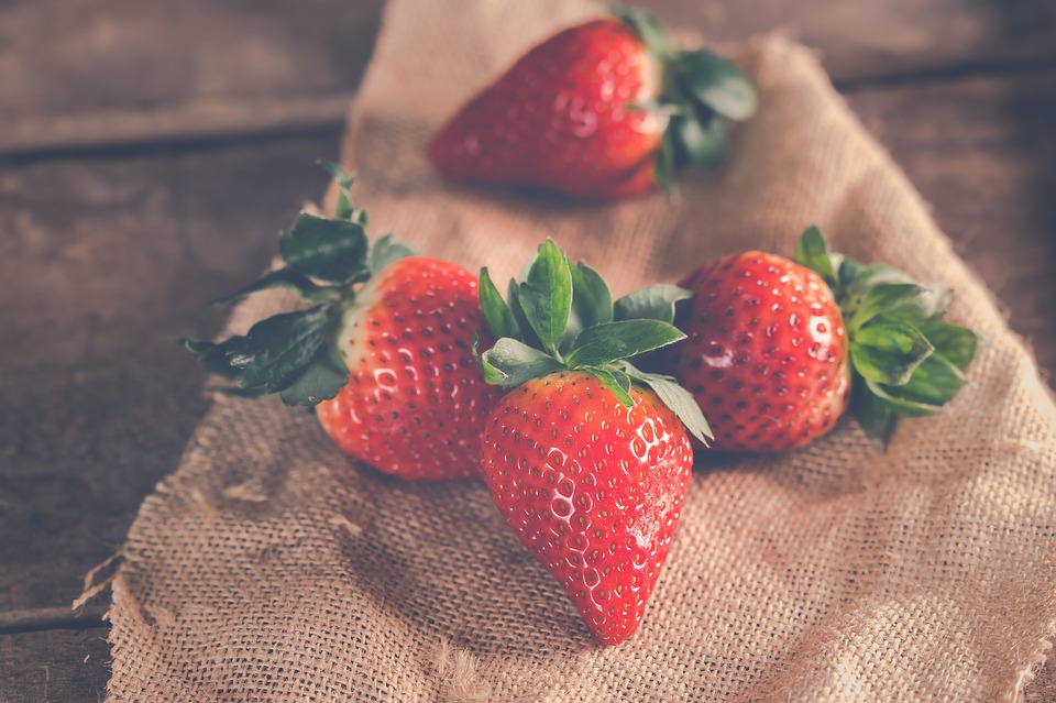 Fragole Proprietà Benefici E Usi Casaetavolait